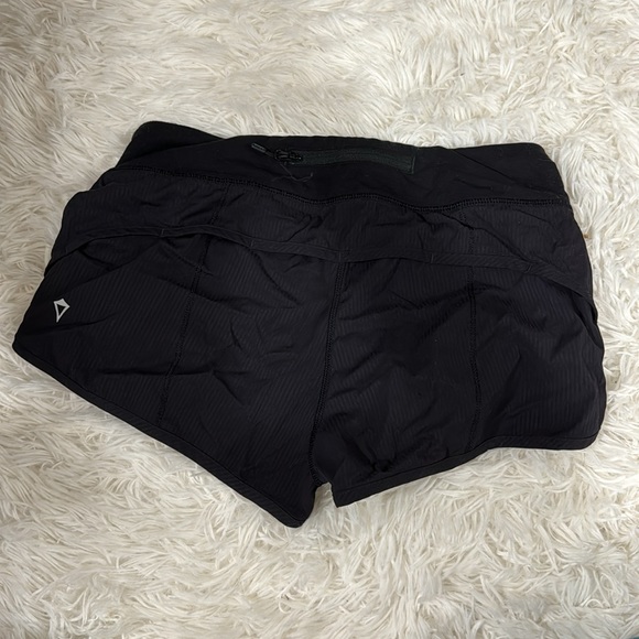 Ivivva shorts - Picture 3 of 3